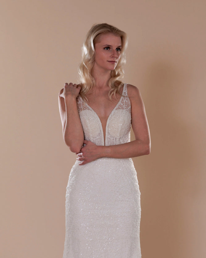 Wedding Gown Fit & Flare Moloty A213