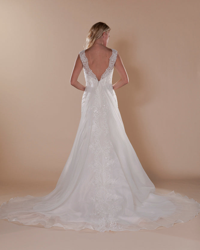 Wedding Gown A-line Moloty A215