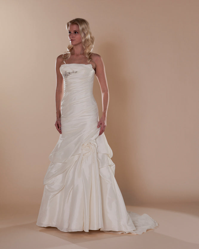 Wedding Gown A-line Moloty A216