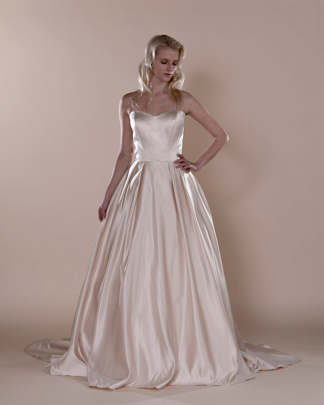 Wedding Gown A-line Ballgown Moloty A250
