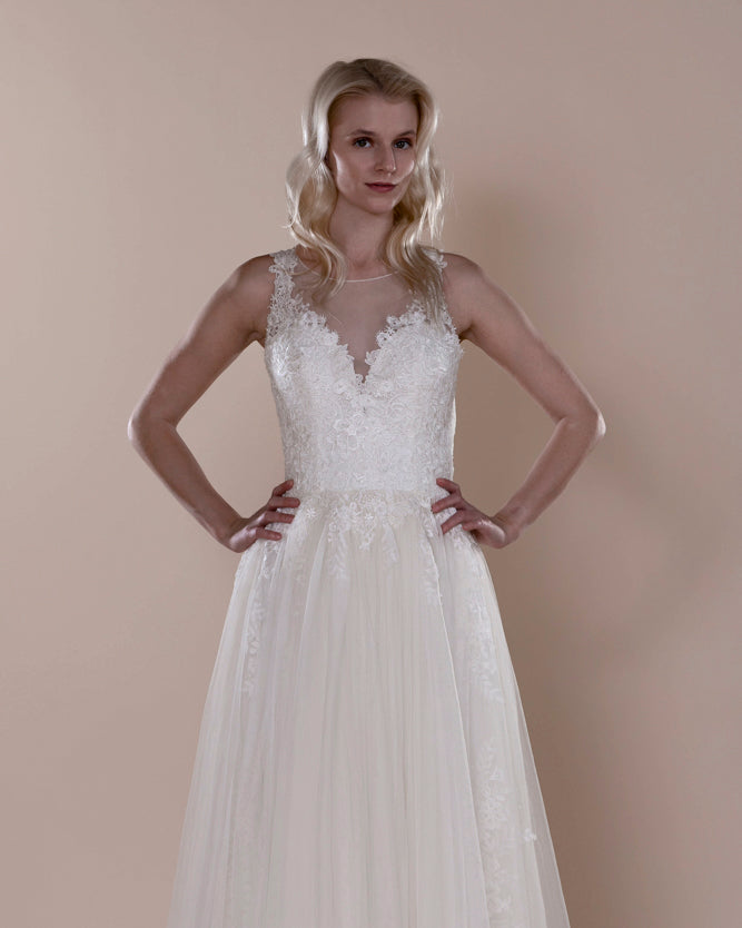 Wedding Gown A-line Moloty A256