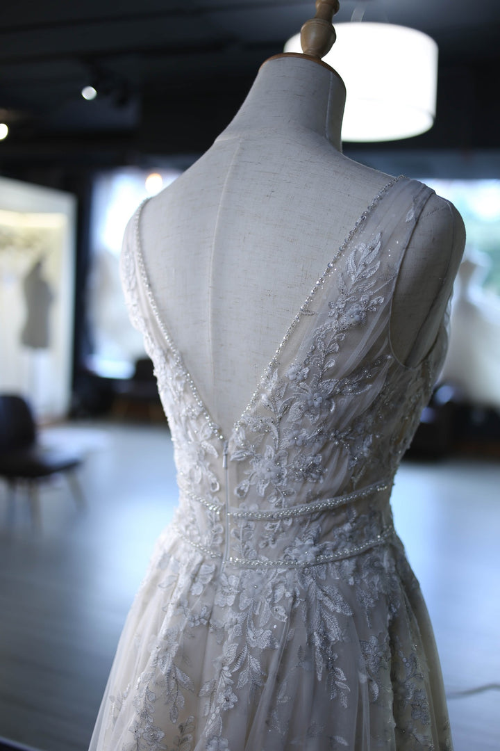 Wedding Gown A-line Moloty A005