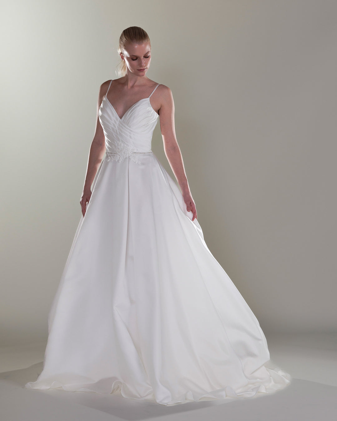 Wedding Gown A-line Moloty 207
