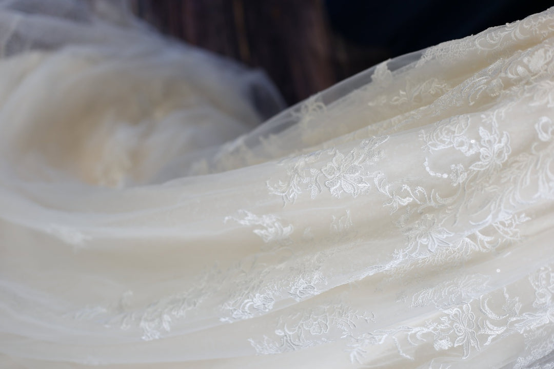 Wedding Gown A-line Moloty A016