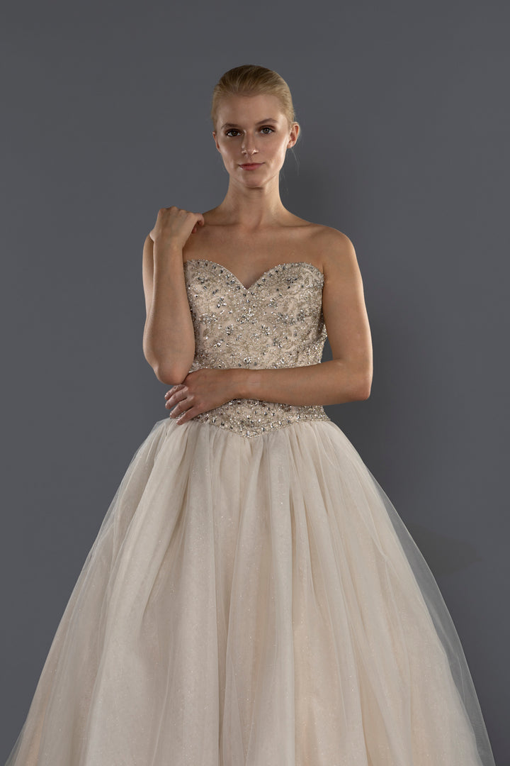 Wedding Gown A-line Moloty A154