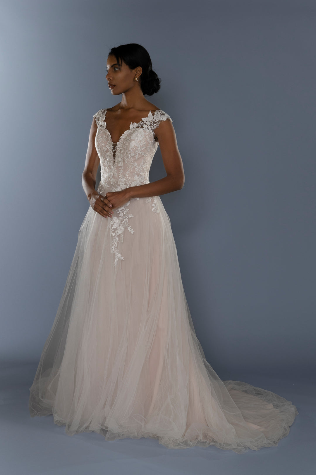 Wedding Gown A-line Moloty A135