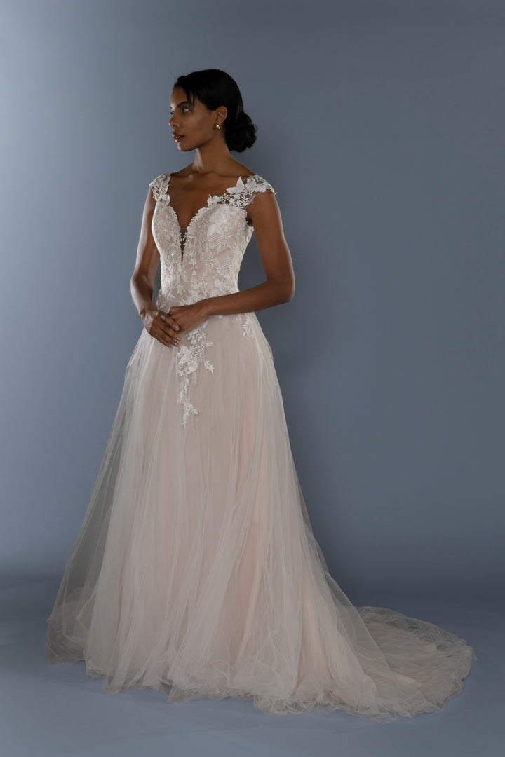 Wedding Gown A-line Moloty A135