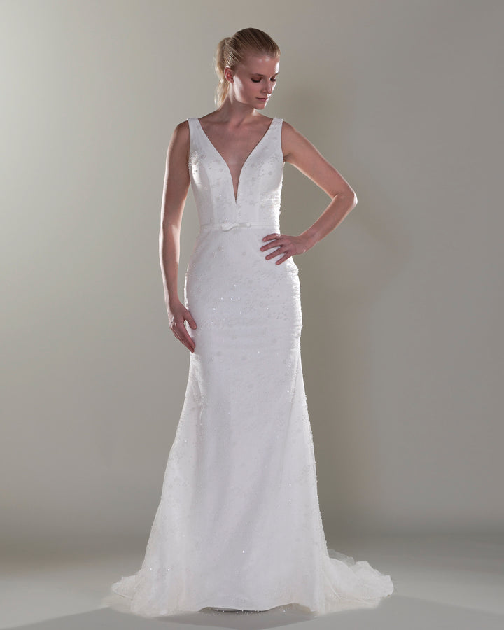 Wedding Gown Fit & Flare Moloty A116