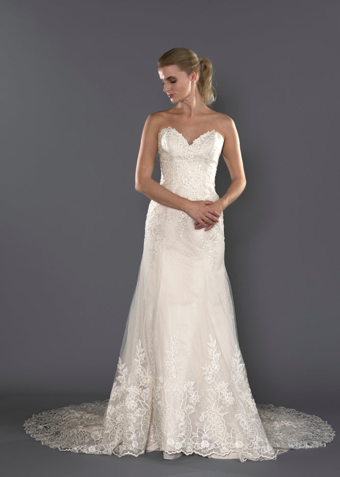 Wedding Gown Fit & Flare Moloty A165