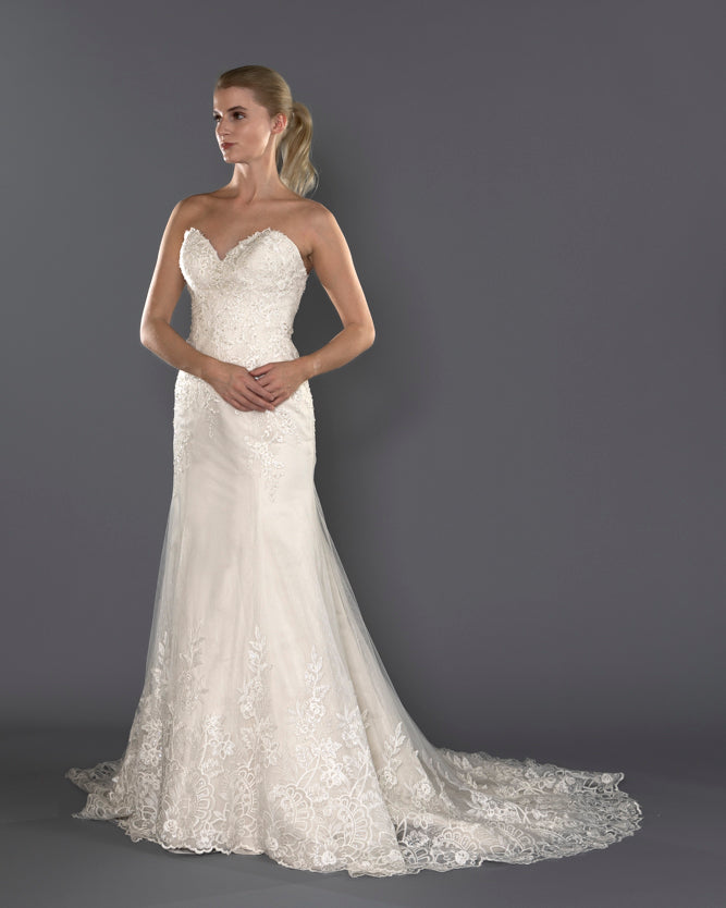 Wedding Gown Fit & Flare Moloty A165