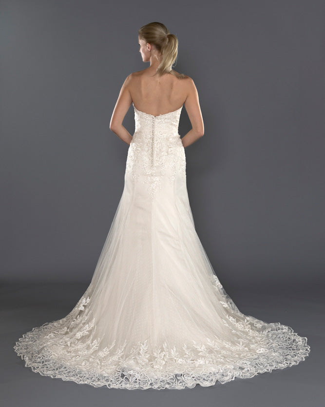 Wedding Gown Fit & Flare Moloty A165