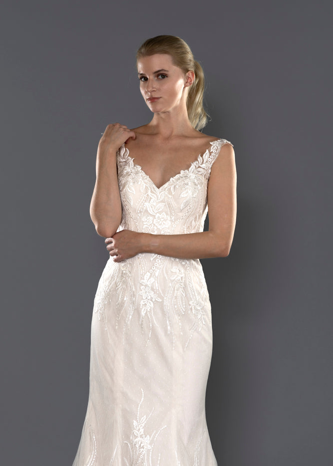 Wedding Gown Fit & Flare Moloty A169