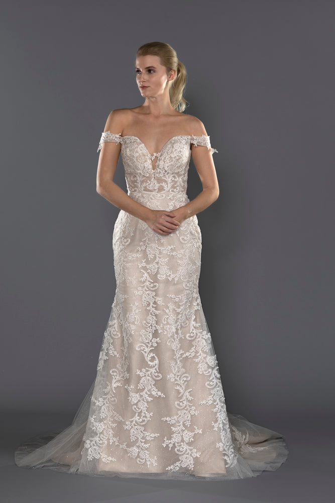 Wedding Gown Fit & Flare Moloty A181