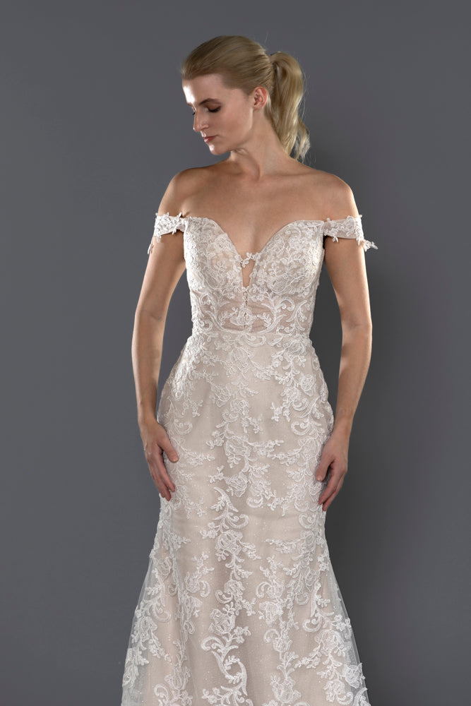 Wedding Gown Fit & Flare Moloty A181