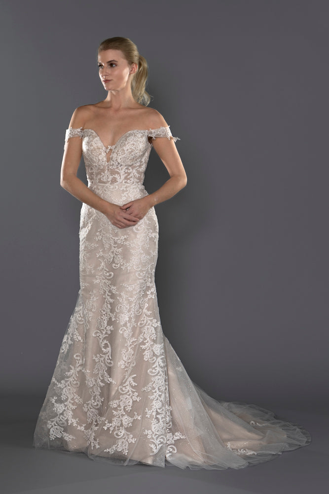 Wedding Gown Fit & Flare Moloty A181