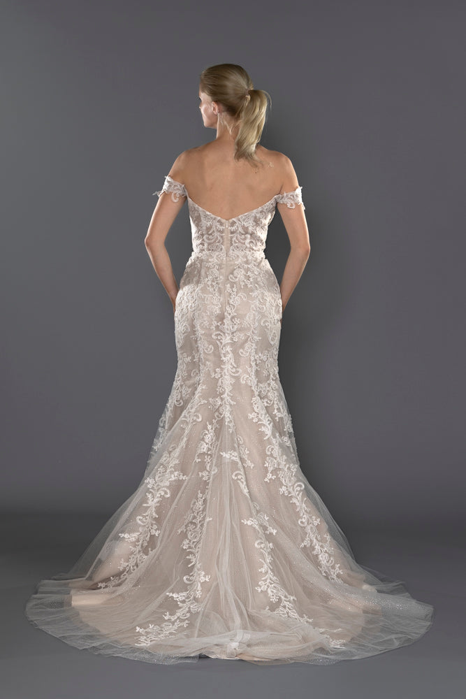 Wedding Gown Fit & Flare Moloty A181