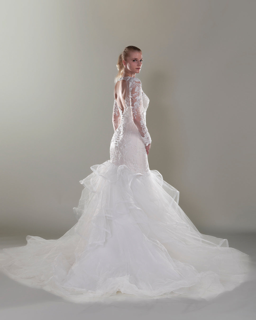 Wedding Gown Fit & Flare Moloty A002