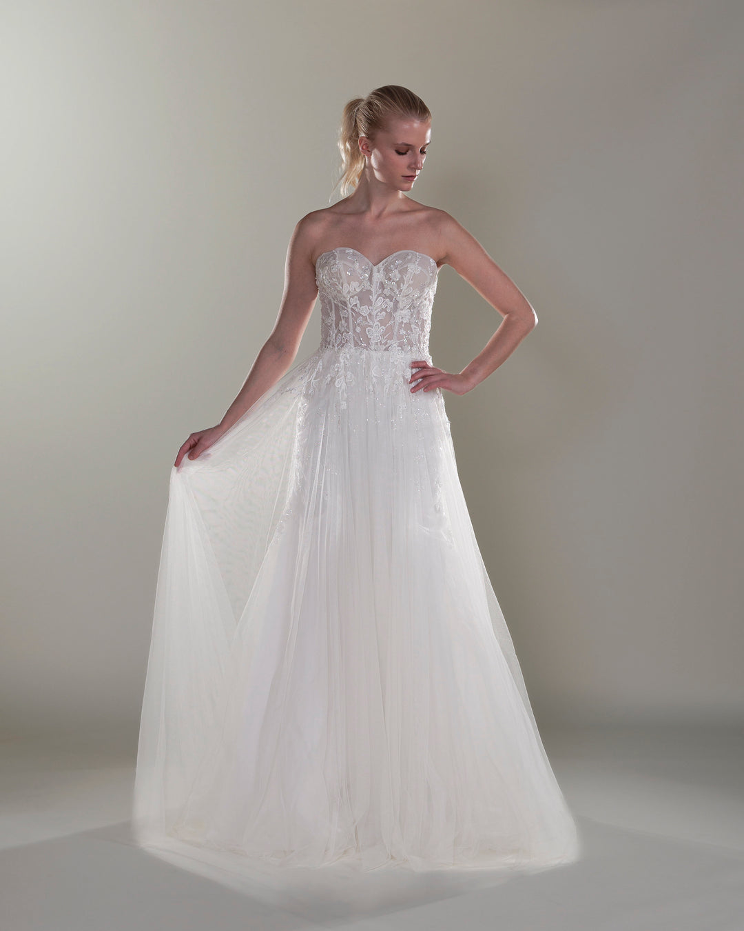 Wedding Gown A-line Moloty A007