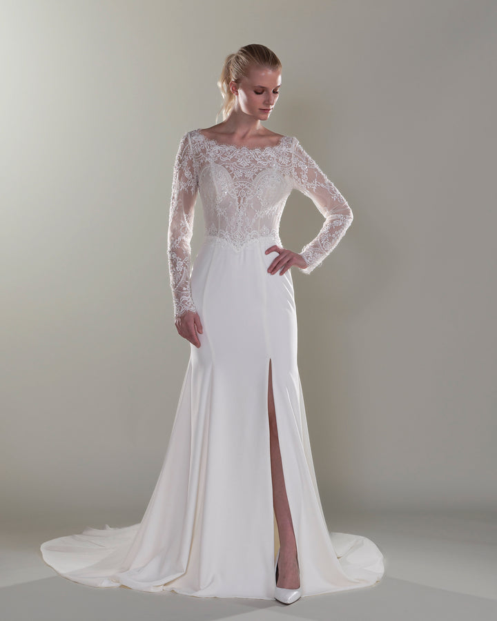 Wedding Gown Fit & Flare Moloty A009