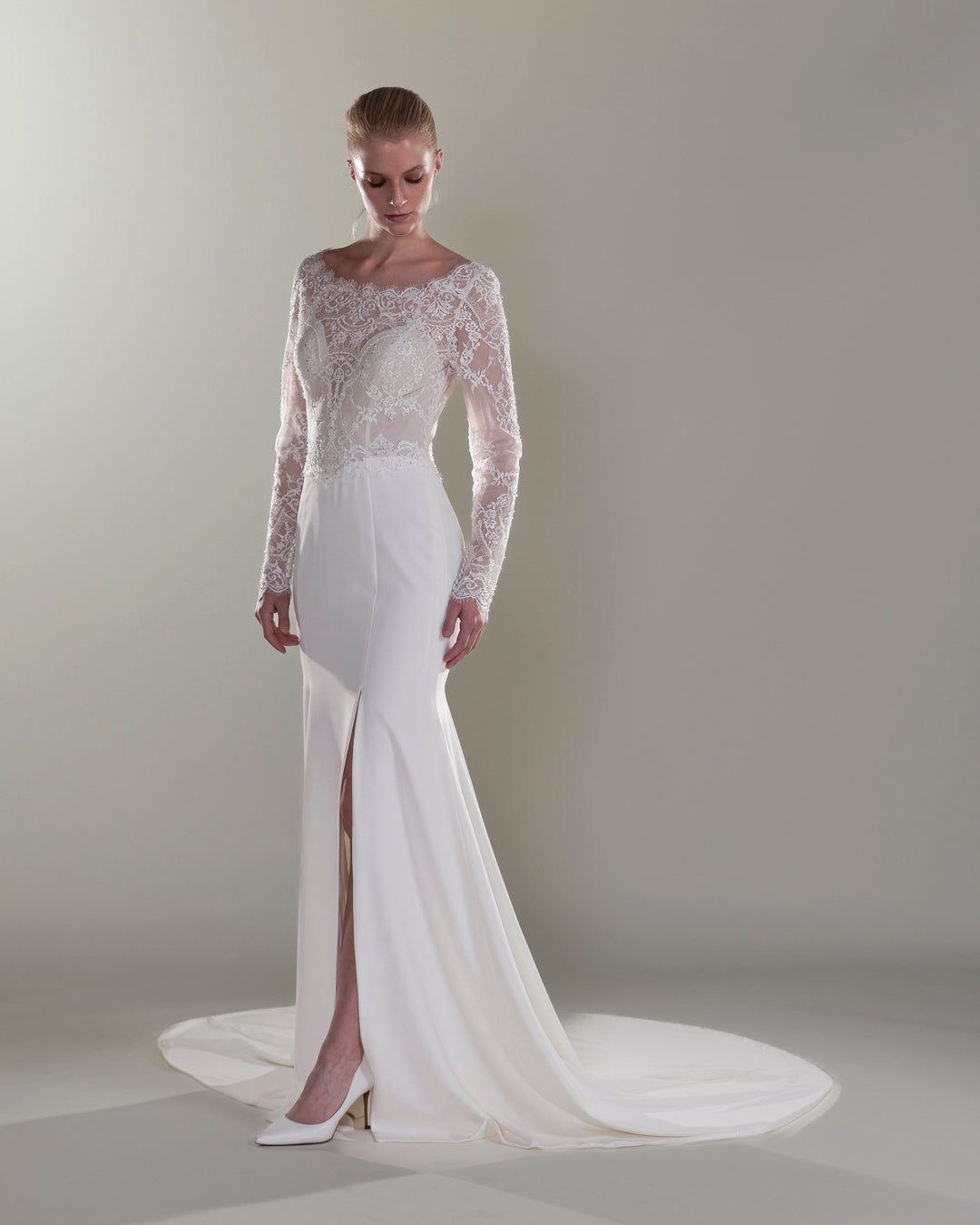 Wedding Gown Fit & Flare Moloty A009