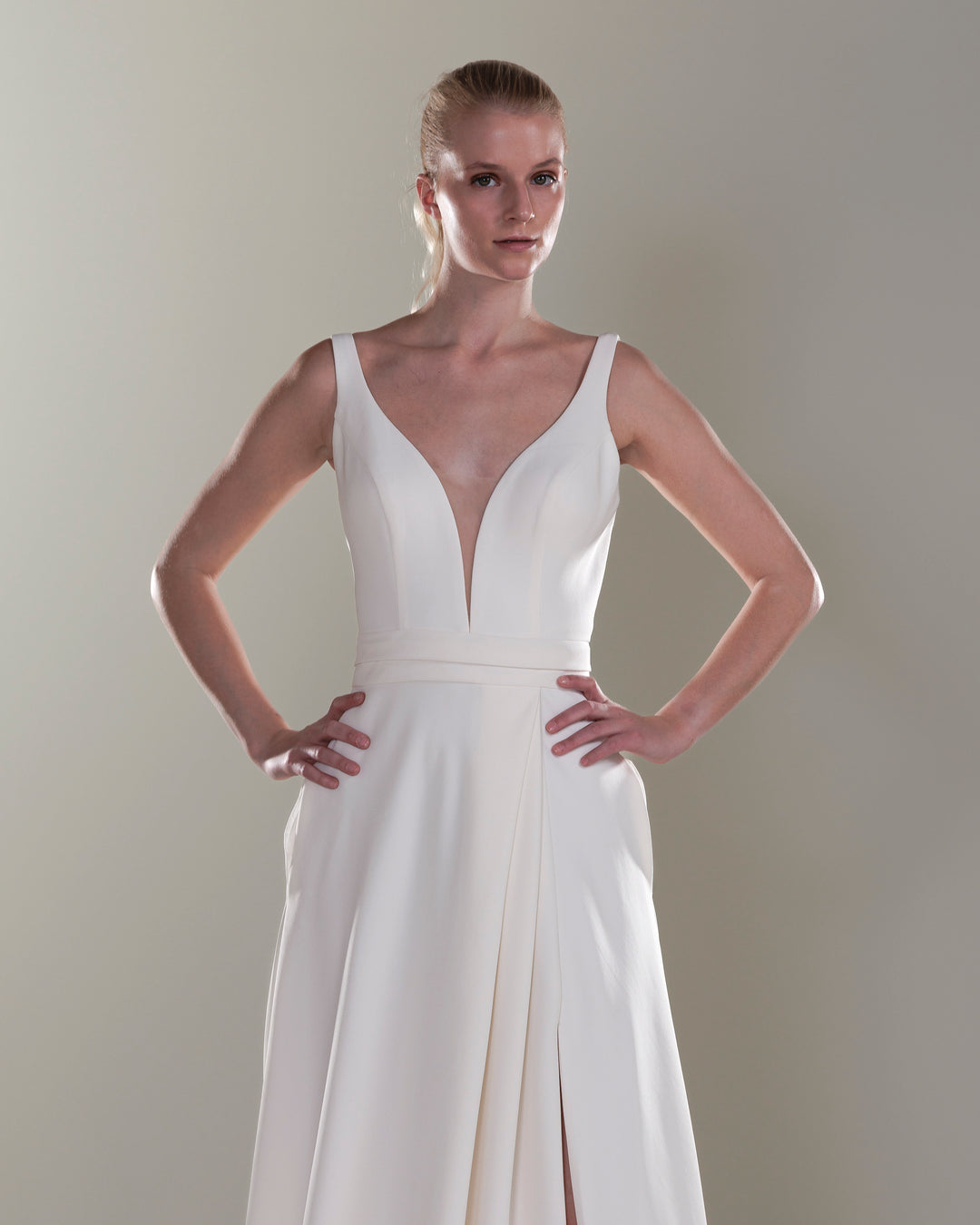 Wedding Gown A-line Moloty A011