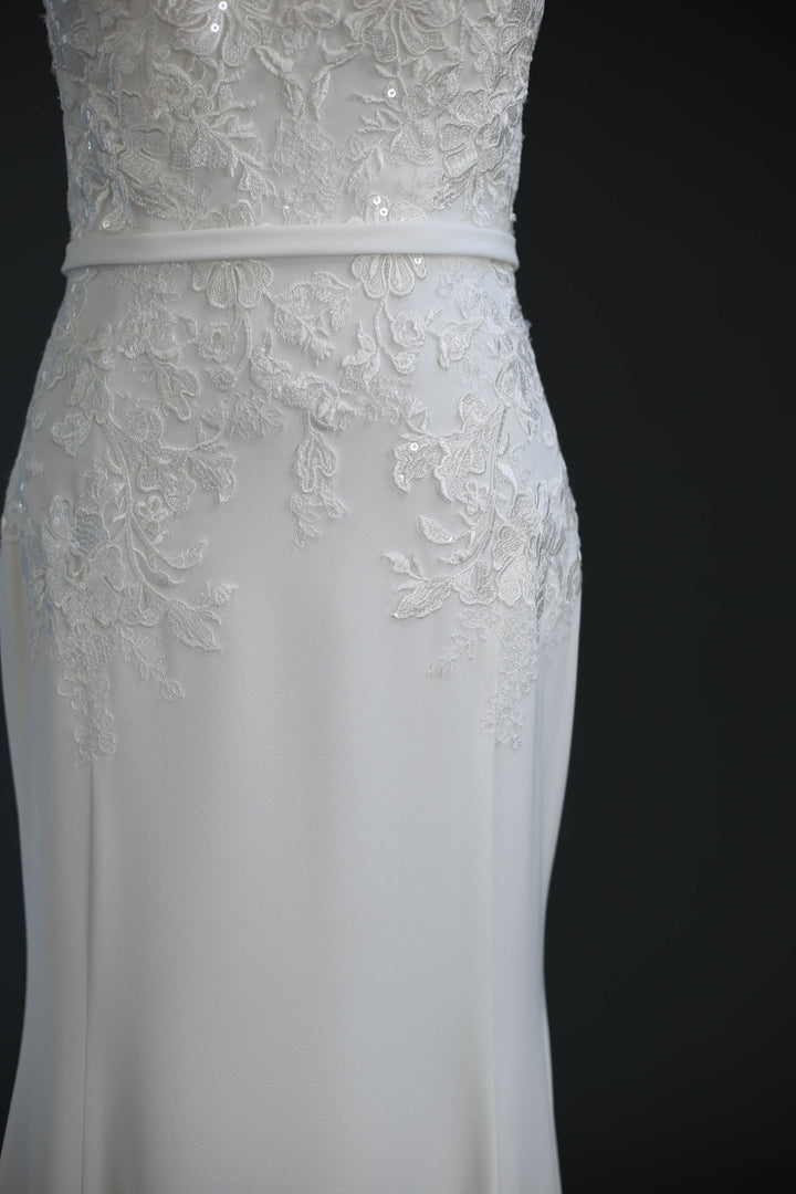 Wedding Gown Fit & Flare Moloty A111