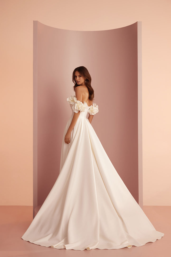Wedding Gown A-line ARIAMO L402