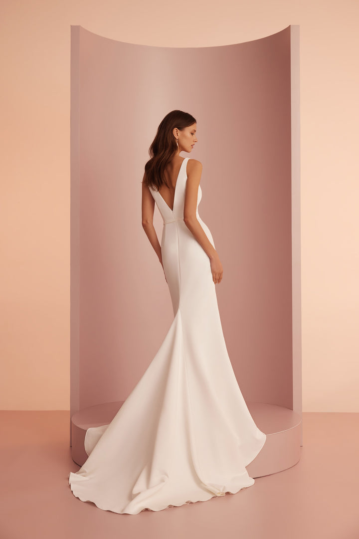 Wedding Gown Fit & Flare ARIAMO L412