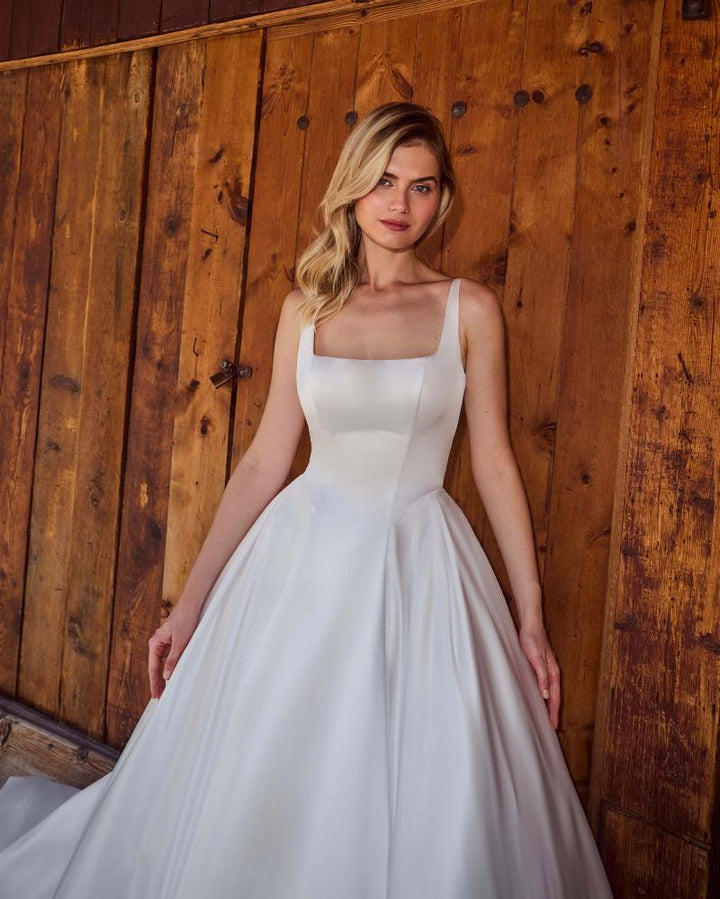 Wedding Gown A-line Calla Blanche Cailin LA25111