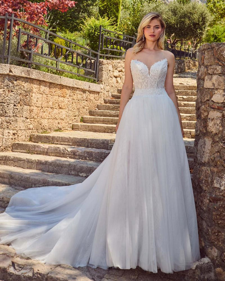 Wedding Gown A-line Calla Blanche Nina LA25119