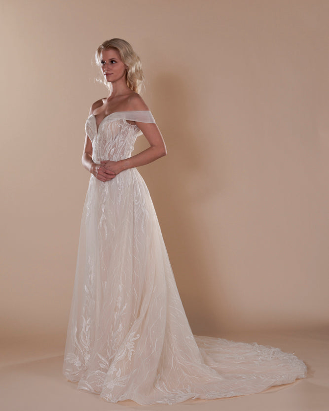 Wedding Gown A-line Moloty A187