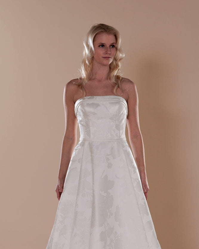 Wedding Gown A-line Moloty A226