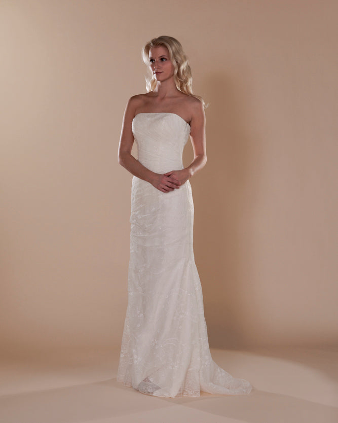 Wedding Gown Fit & Flare Moloty A185