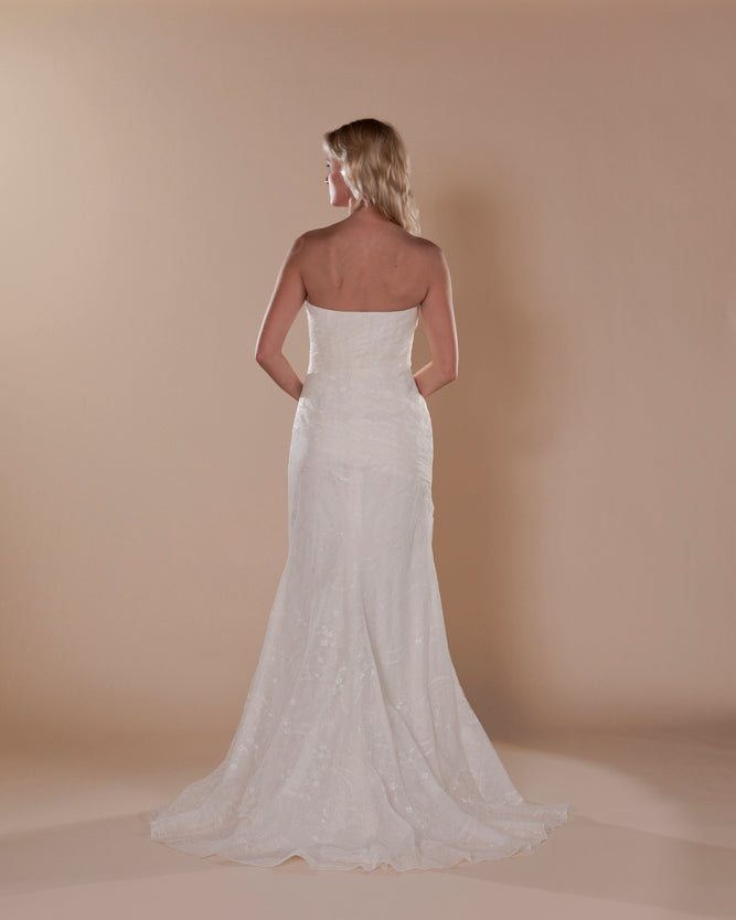 Wedding Gown Fit & Flare Moloty A185