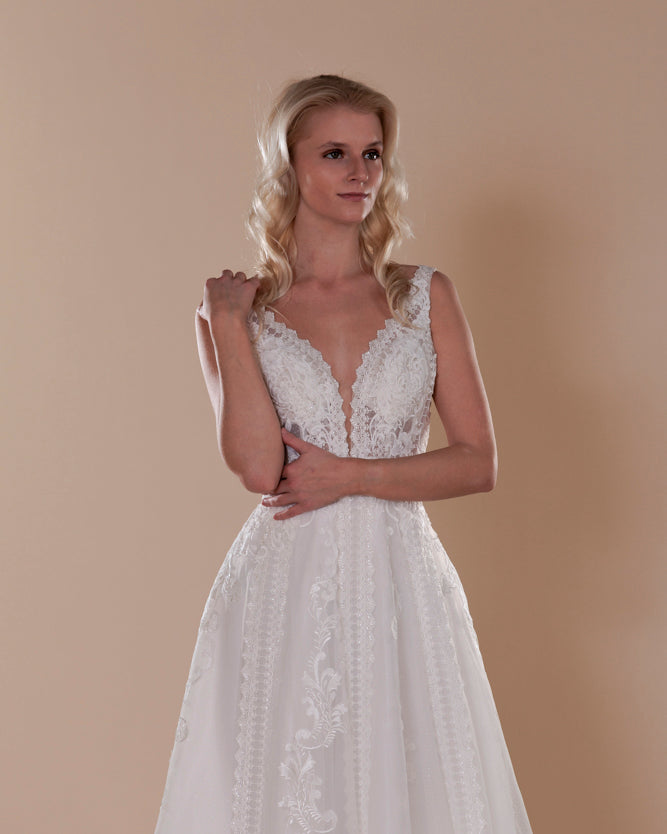 Wedding Gown A-line Moloty A198