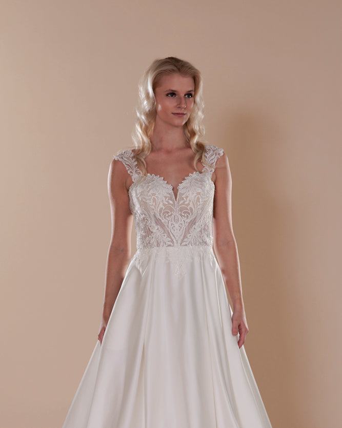 Wedding Gown A-line Moloty A201