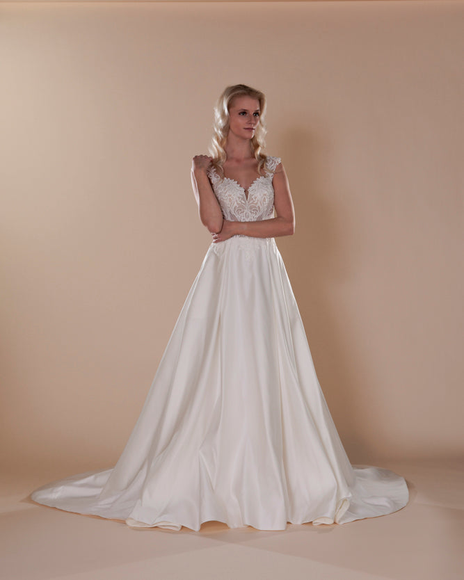 Wedding Gown A-line Moloty A201