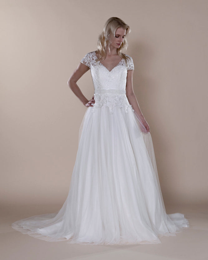 Wedding Gown A-line Moloty A262