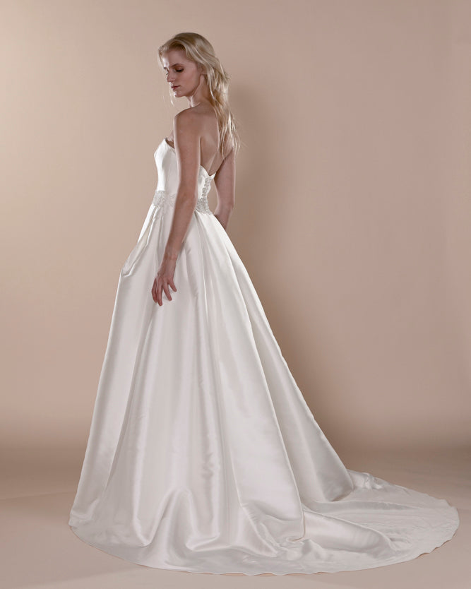 Wedding Gown A-line Moloty A263