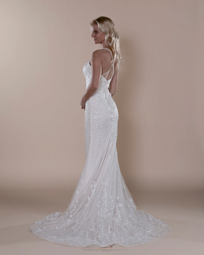 Wedding Gown Fit & Flare Moloty A247