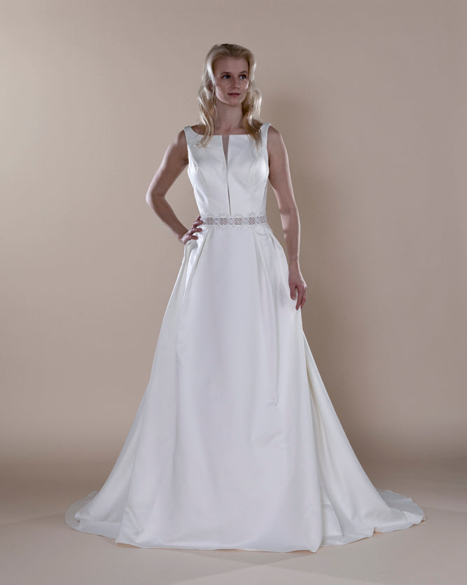 Wedding Gown A-line Moloty A252