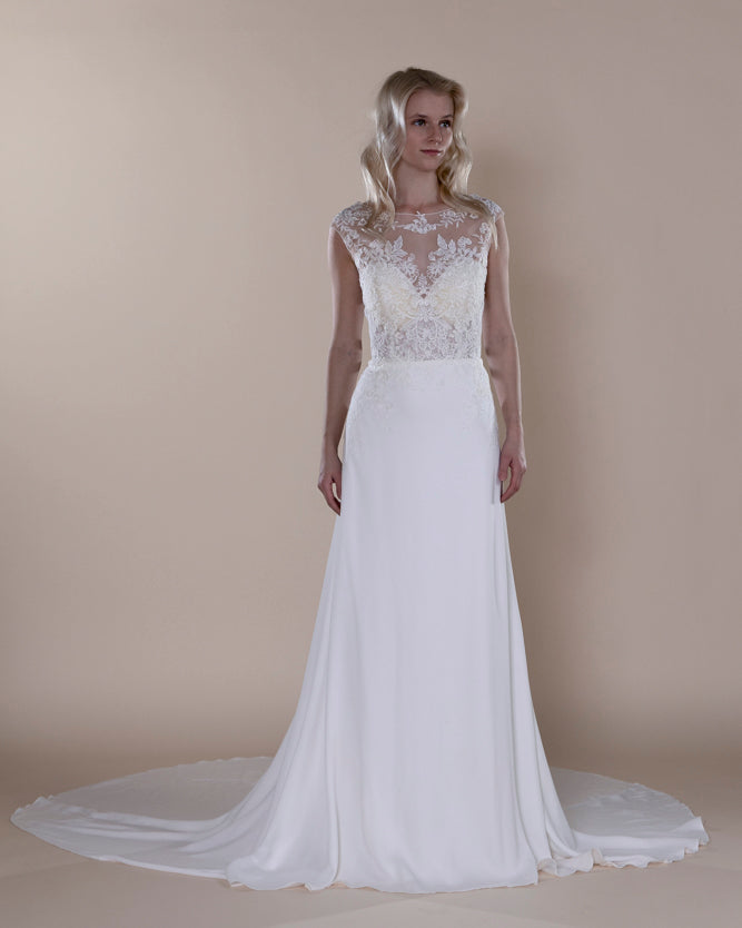 Wedding Gown Fit & Flare Moloty A242